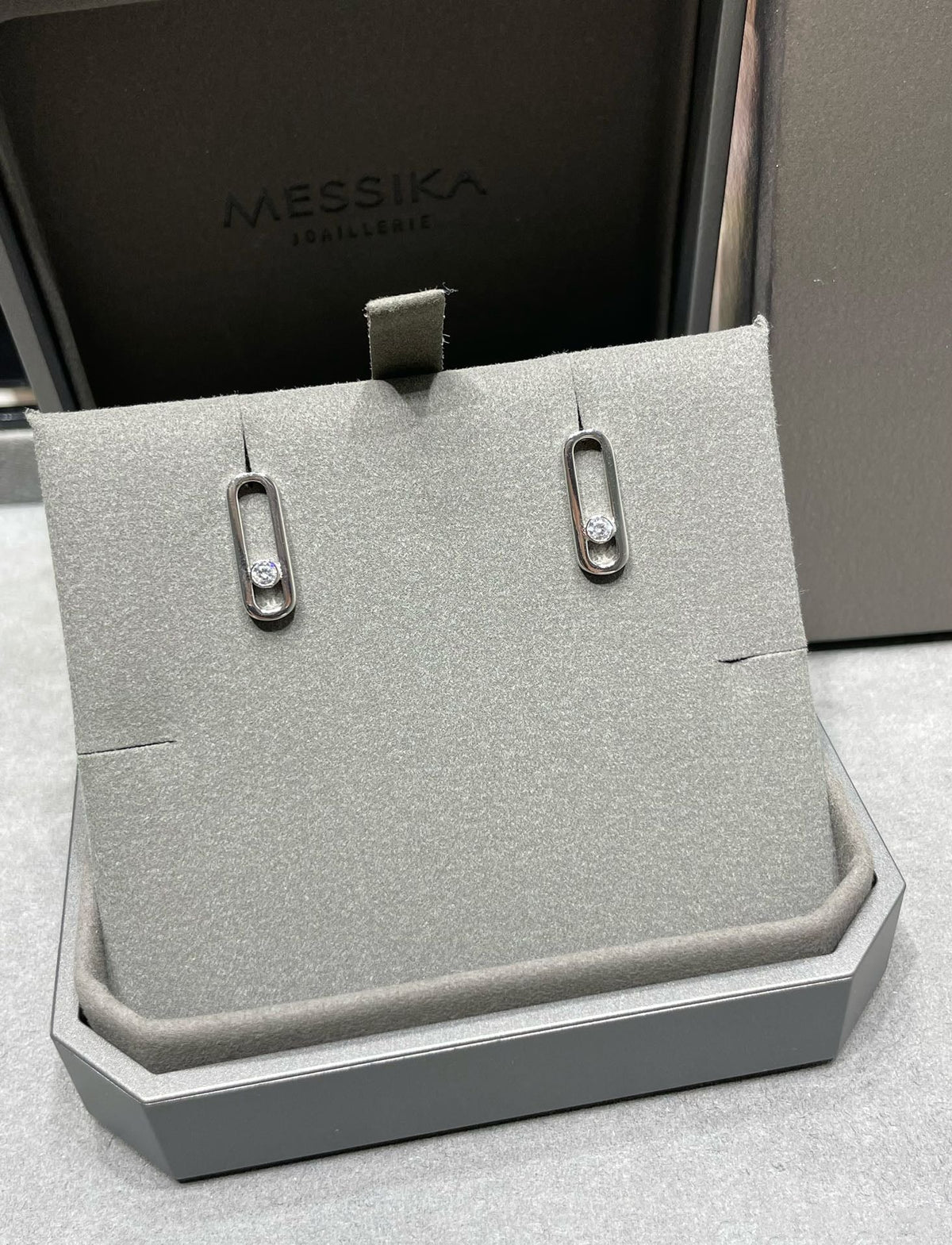 [⭐Spark]MOVE UNO SMALL 1 DIAMOND EARRINGS