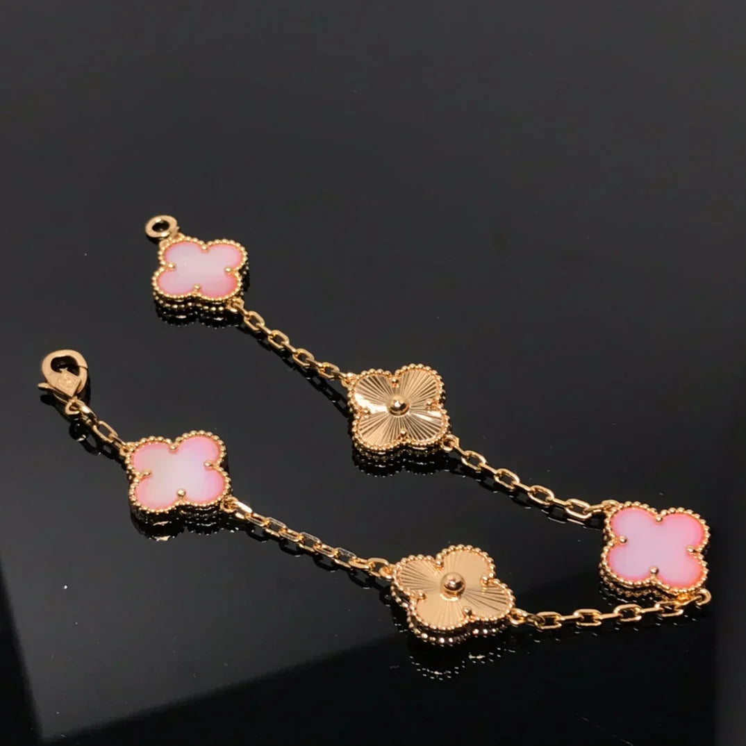 [⭐Spark] CLOVER 5 MOTIFS  PINK MOP BRACELET COLLECTION