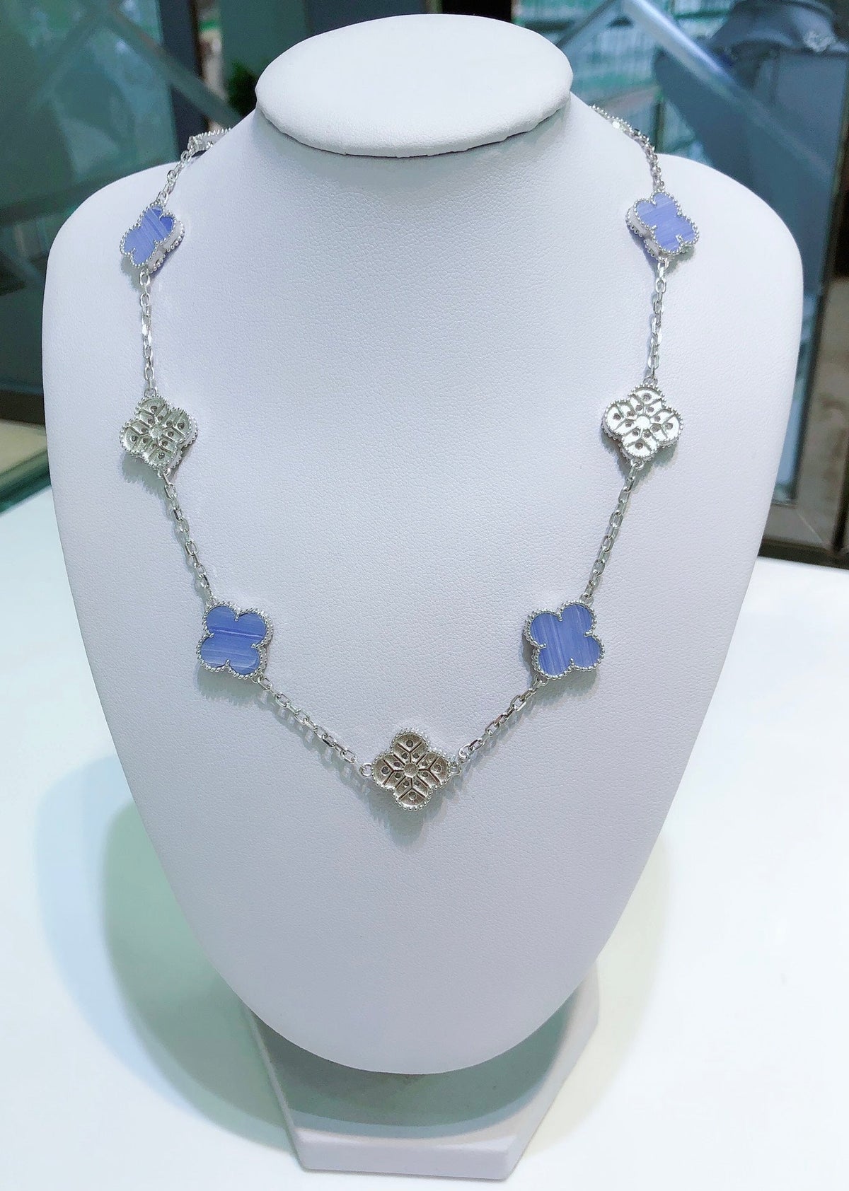 [⭐Spark]CLOVER 10 MOTIFS CHALCEDONY DIAMONDS SILVER NECKLACE