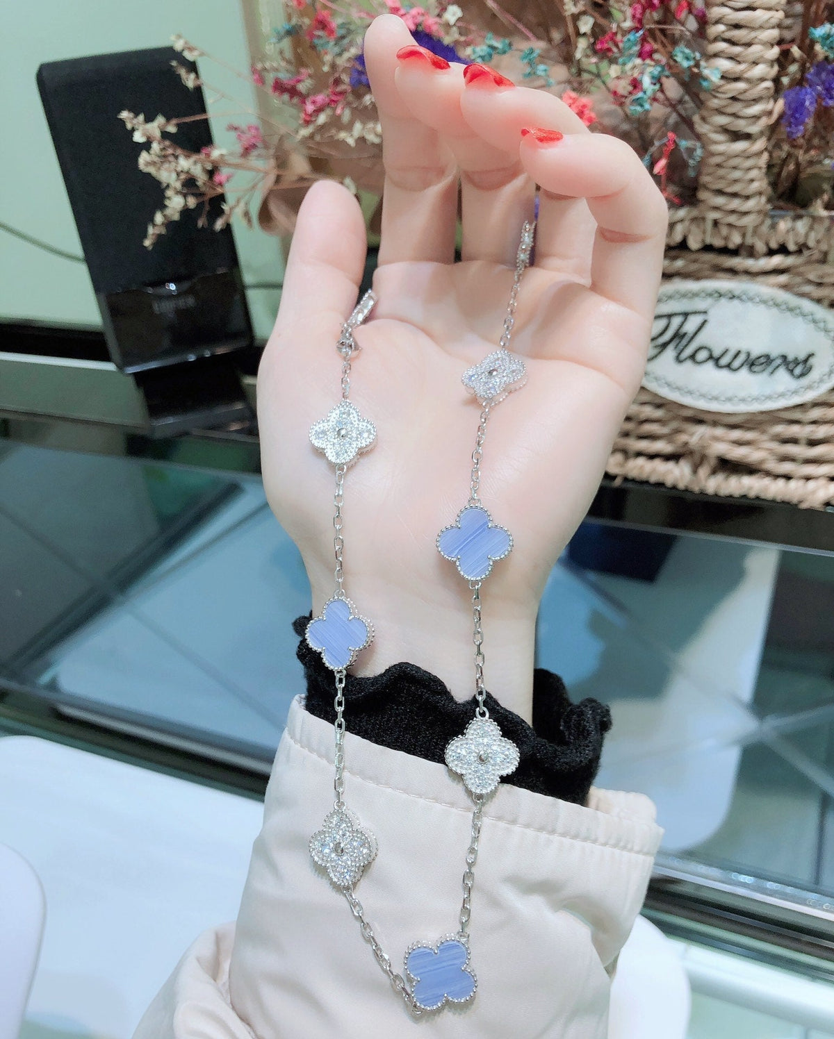 [⭐Spark]CLOVER 10 MOTIFS CHALCEDONY DIAMONDS SILVER NECKLACE