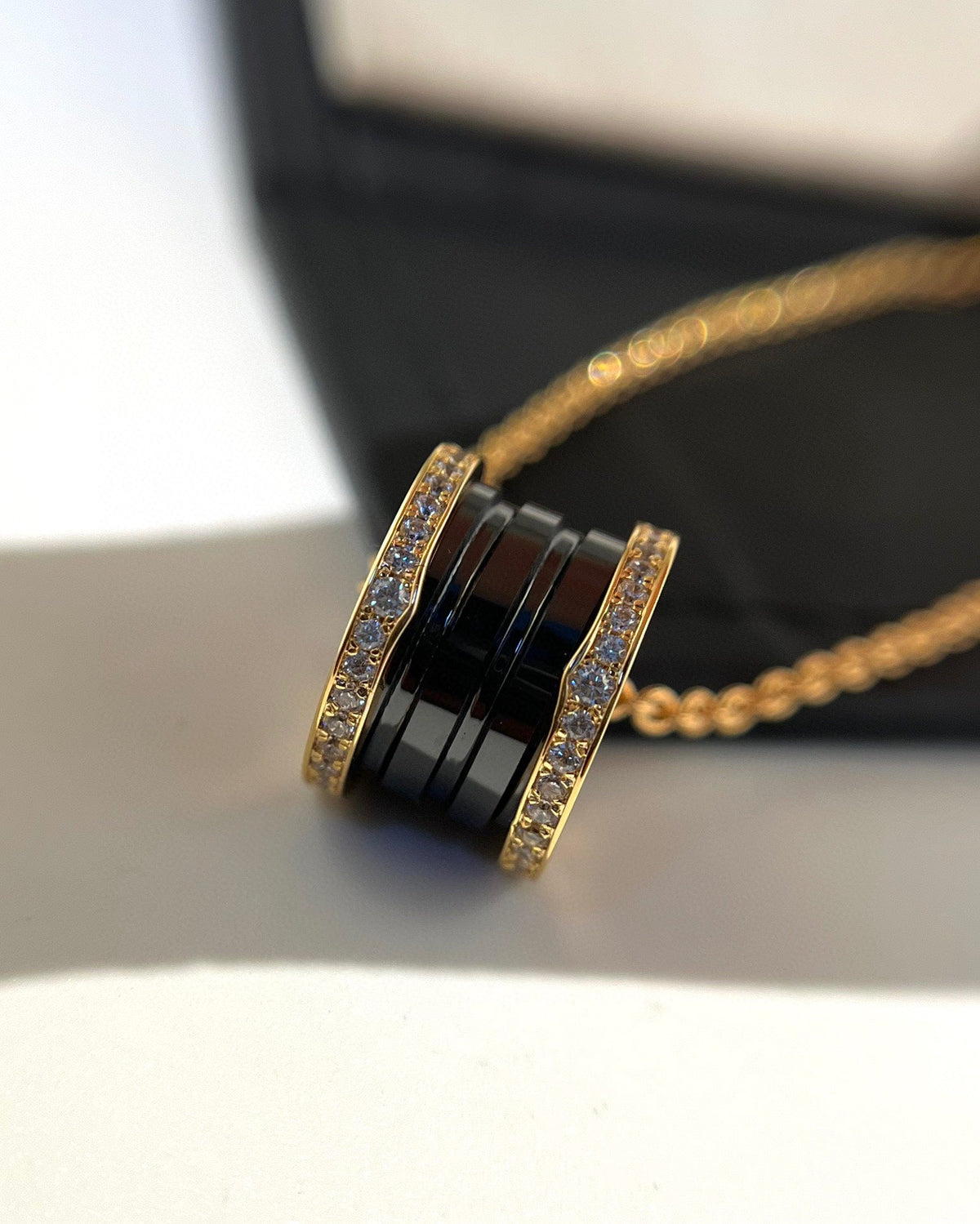 [⭐Spark]ZERO 1 BLACK CERAMIC DIAMOND PINK GOLD NECKLACE
