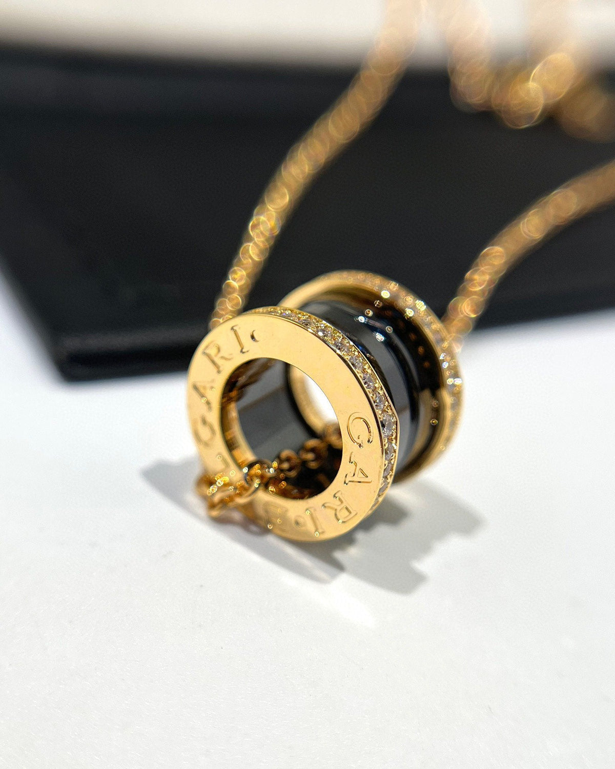 [⭐Spark]ZERO 1 BLACK CERAMIC DIAMOND PINK GOLD NECKLACE