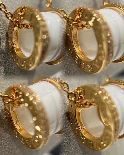 [⭐Spark]ZERO 1 WHITE CERAMIC DIAMOND PINK GOLD NECKLACE